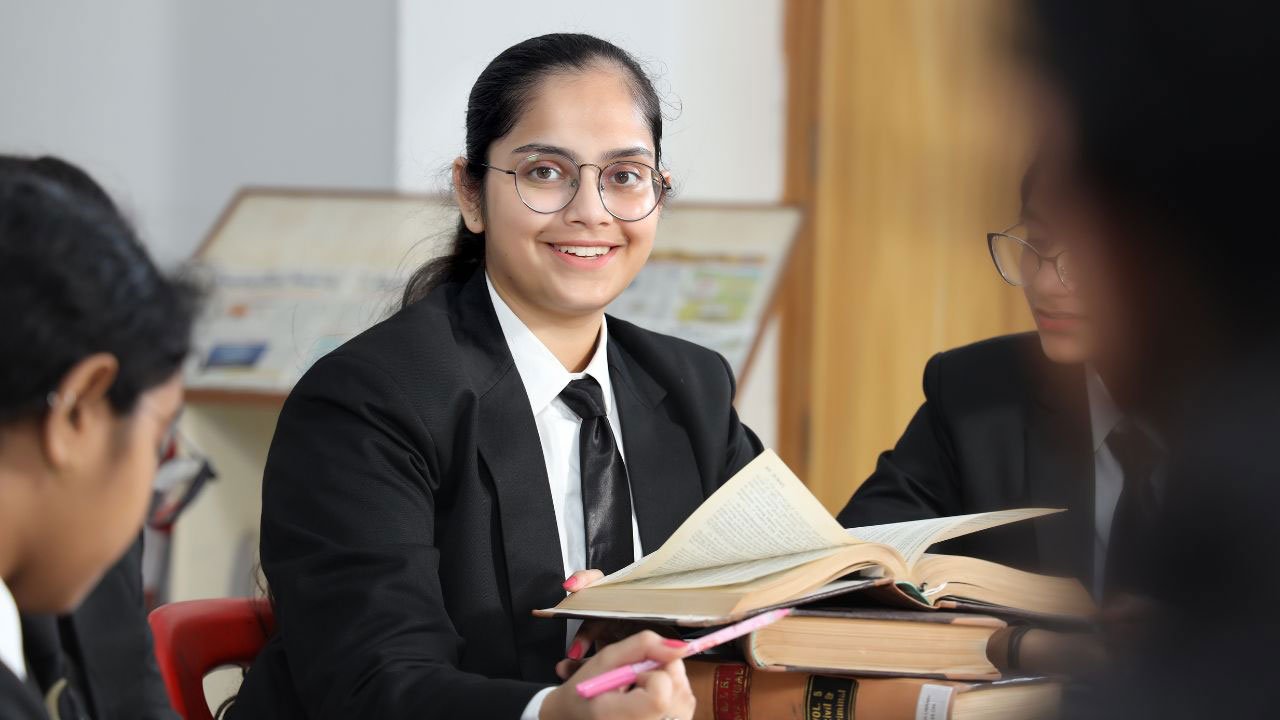 Averroes School of Law student participating in court session